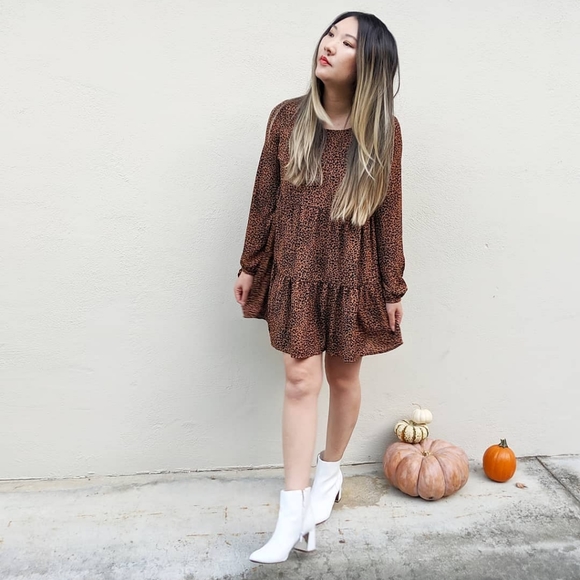 Dresses & Skirts - Leopard Print Dress
